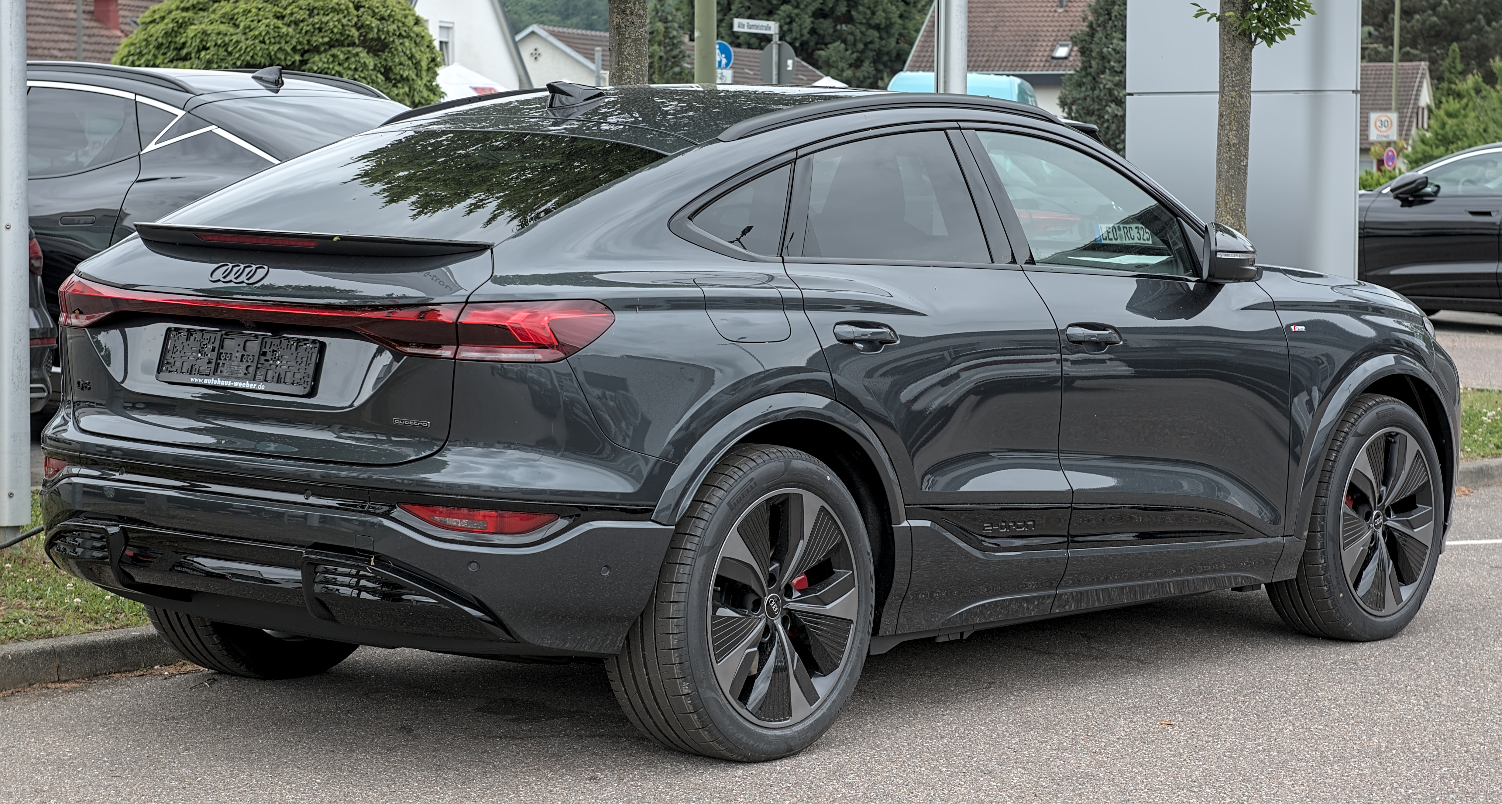 2025 Audi SQ6 Sportback e-tron