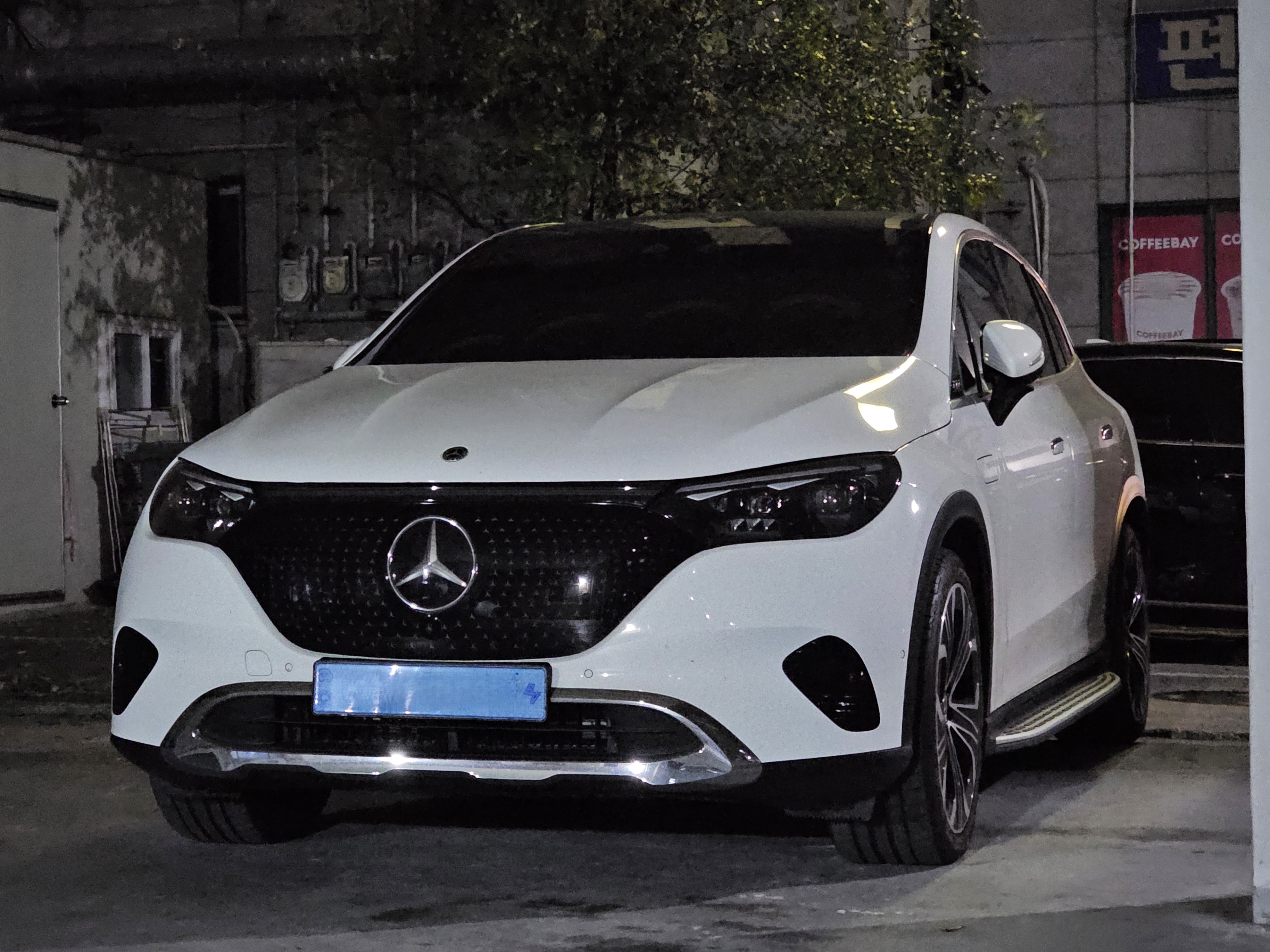2025 Mercedes-Benz EQE SUV